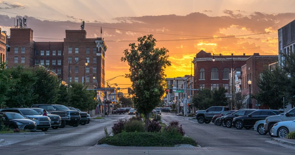 48 Hours in Ardmore: How to Soak Up Small-Town Magic Fast
